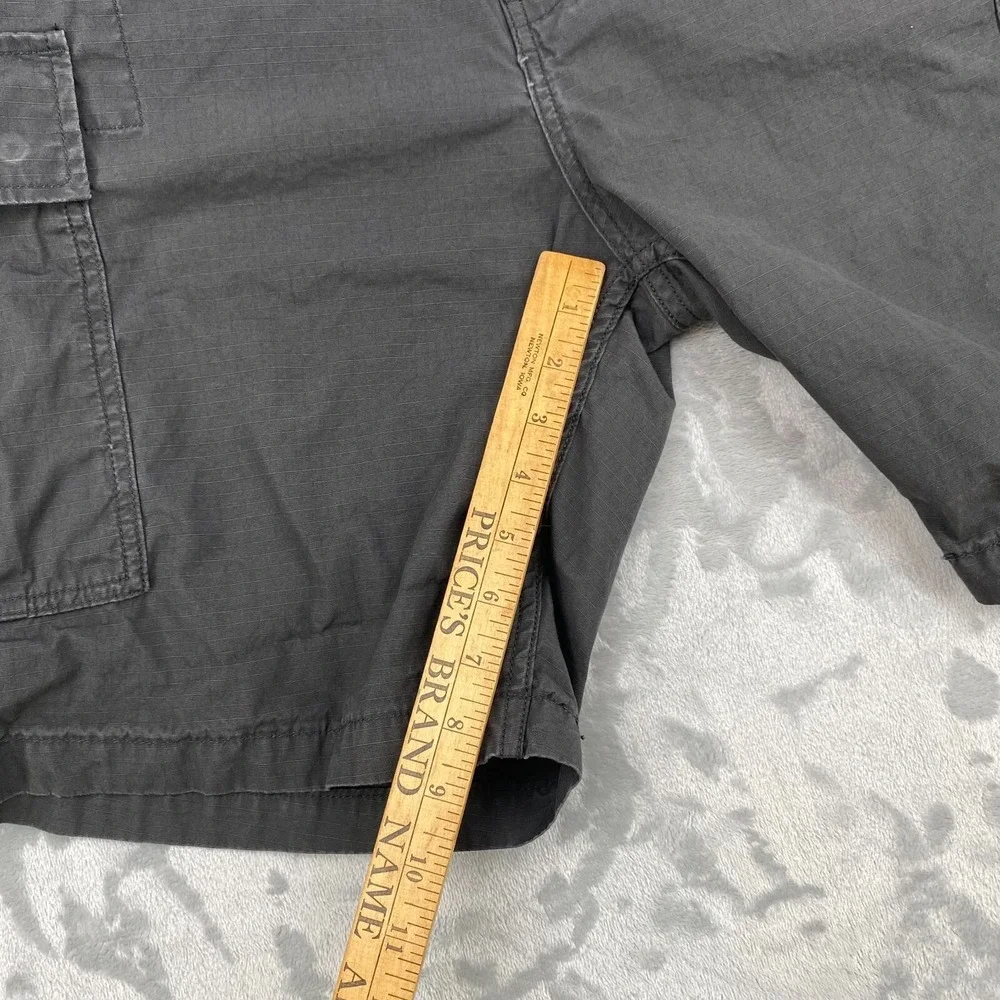 Levi's Carrier Cargo Shorts Men's Size 40 x 8.5